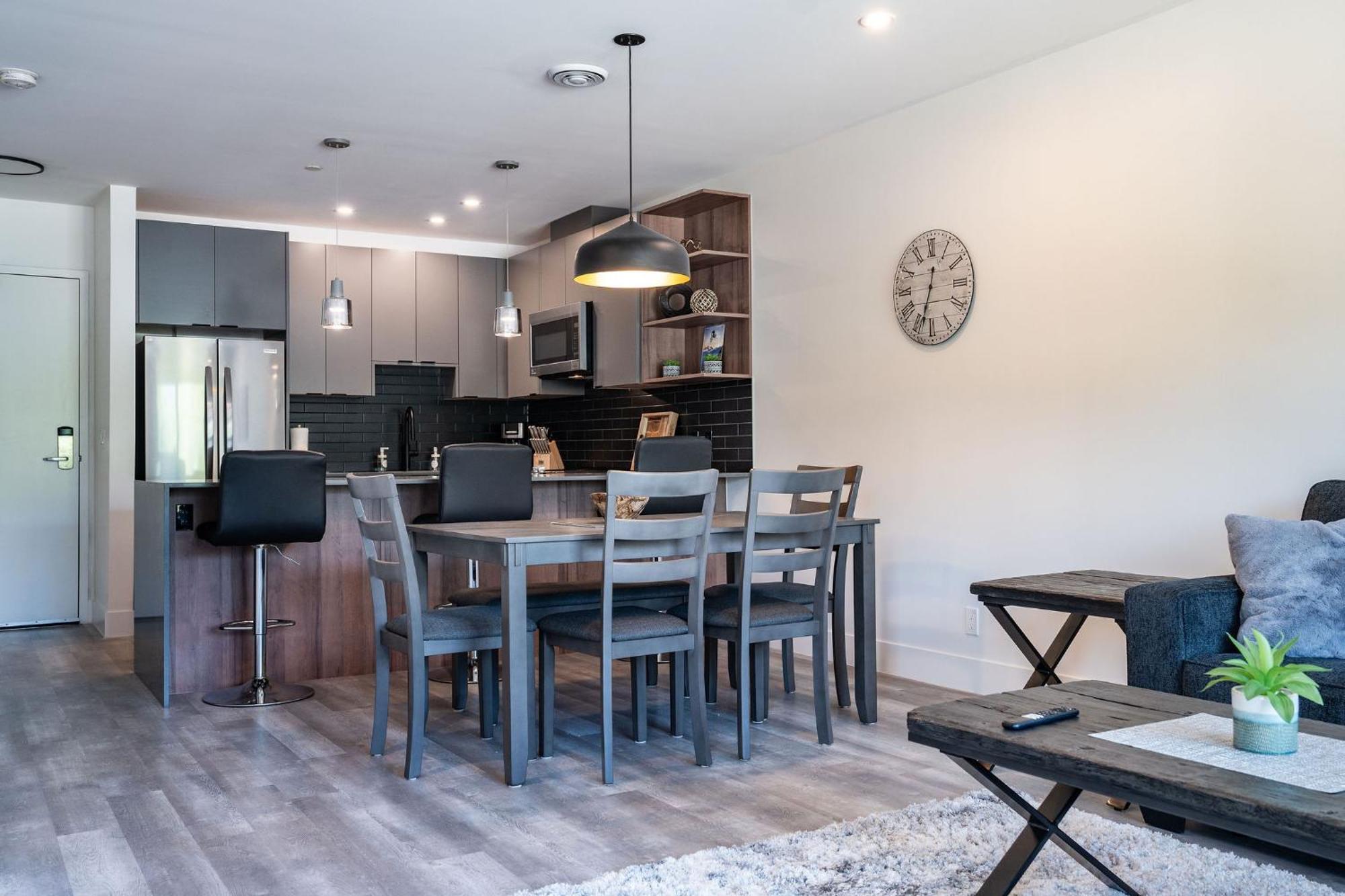 Alpine Haven By Revelstoke Vacations Apartment Ngoại thất bức ảnh