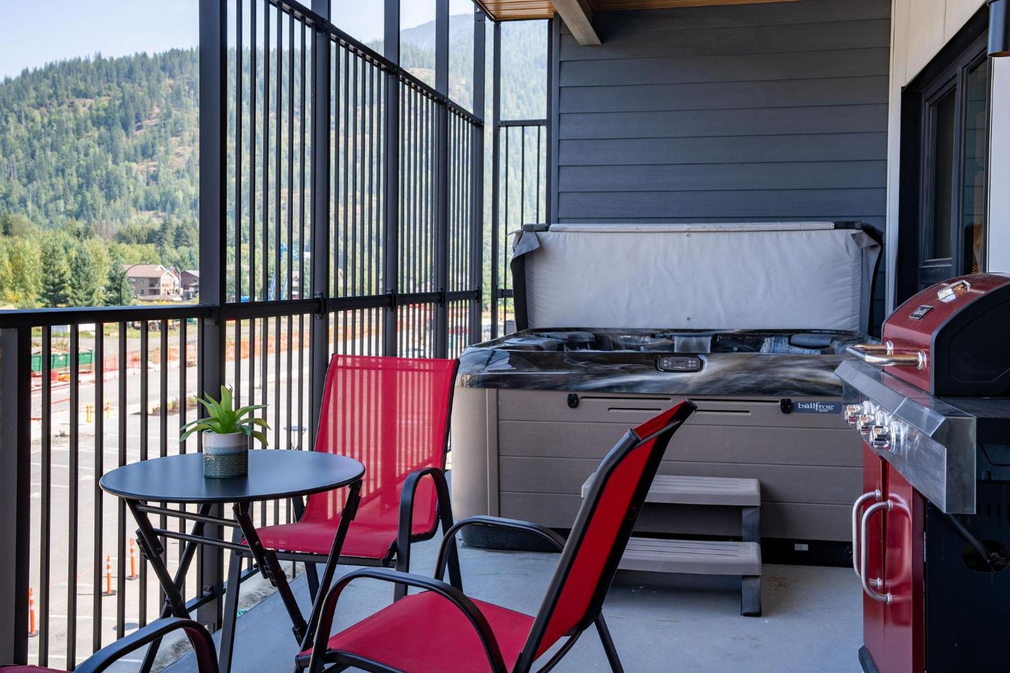 Alpine Haven By Revelstoke Vacations Apartment Ngoại thất bức ảnh