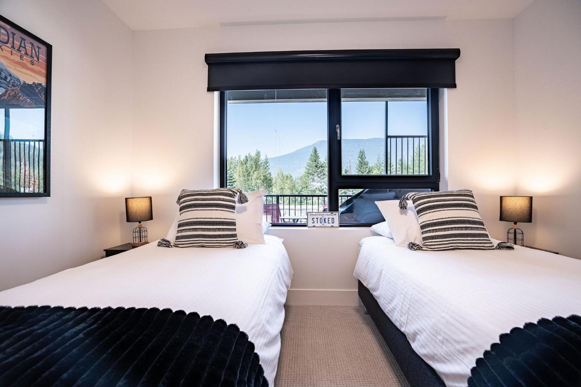 Alpine Haven By Revelstoke Vacations Apartment Ngoại thất bức ảnh